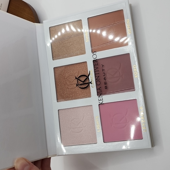 Kenia Ontiveros Beauty Blush & Shine Kit - Picture 13 of 13